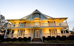 Plantation Oaks Inn Millington Tn