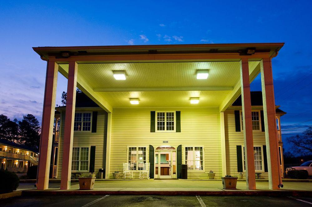 Plantation Oaks Hotel Millington Exterior photo