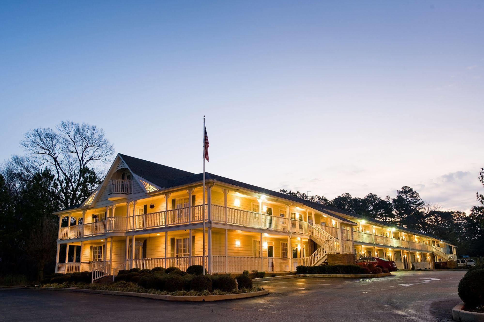 Plantation Oaks Hotel Millington Exterior photo